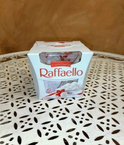 Raffaello kommikarp